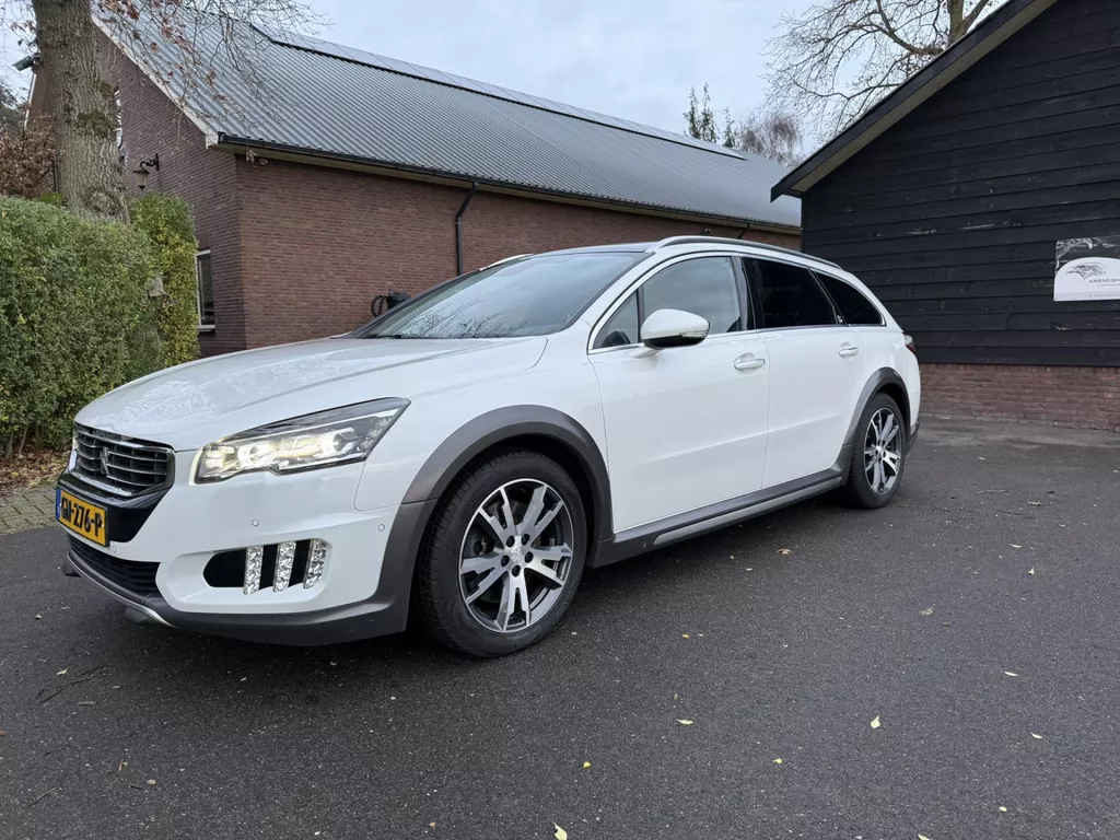 Peugeot 508 RXH 2.0 HDi HYbrid4 Blue Lease Full options