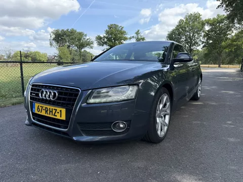 Audi A5 Coup&eacute; 3.2 FSI quattro S-line